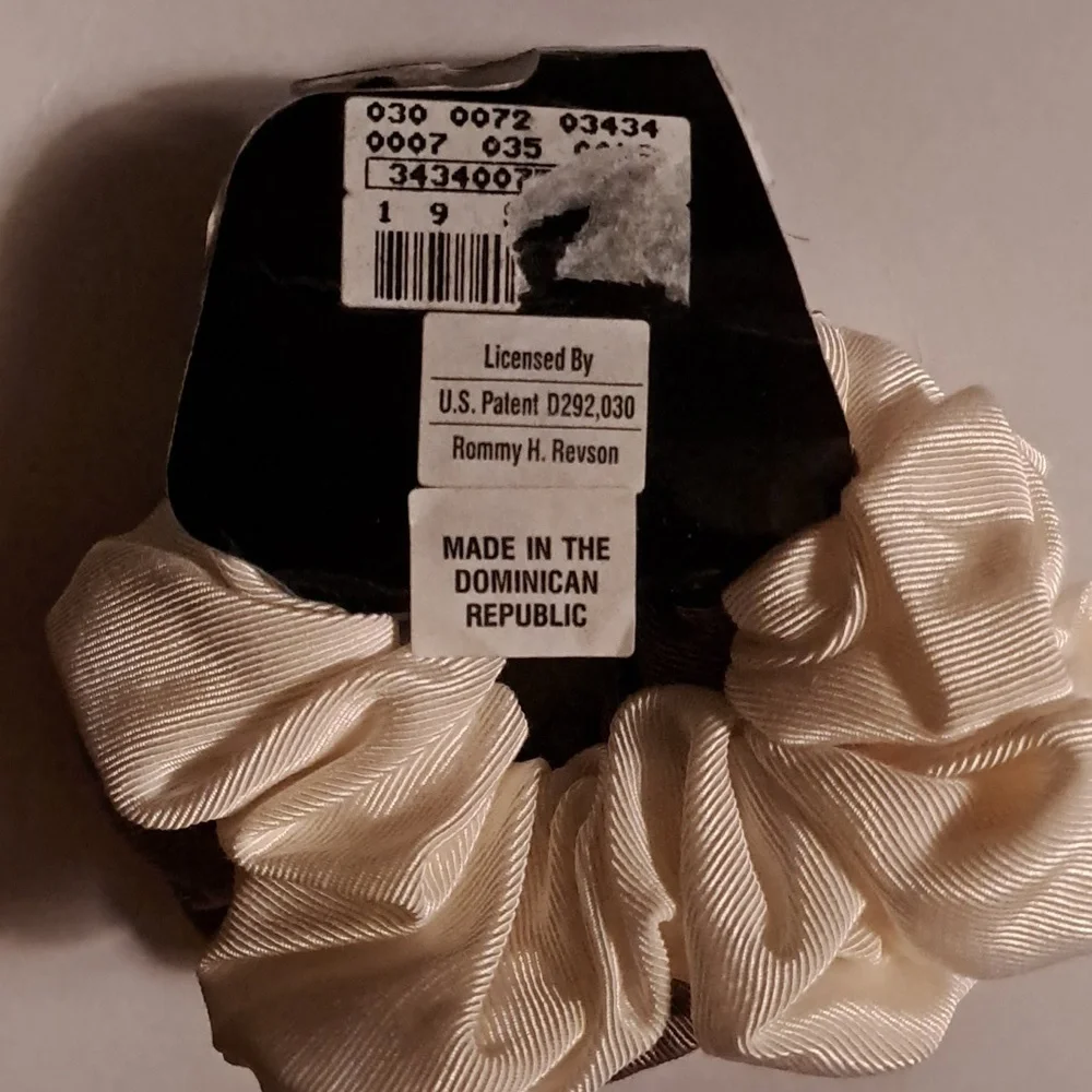 2 NEW HAIR Scrunggies, ponytail holders. Off white/ ivory cream & brown, FIRM